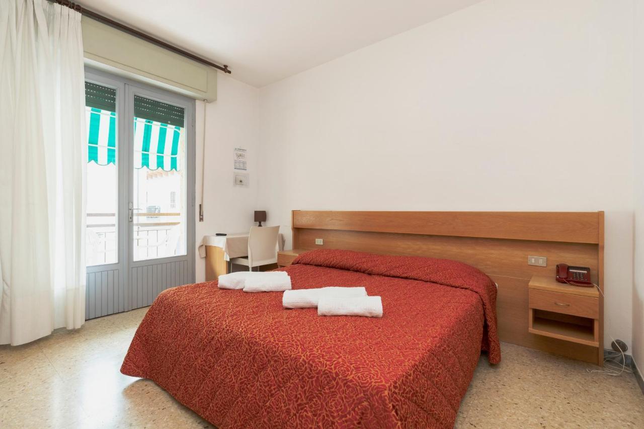 Hotel Nettuno Brenzone sul Garda Exterior foto