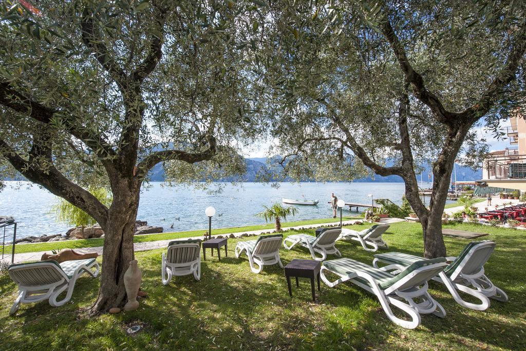 Hotel Nettuno Brenzone sul Garda Exterior foto