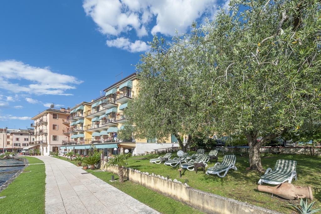 Hotel Nettuno Brenzone sul Garda Exterior foto